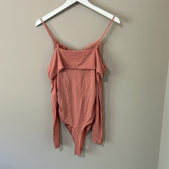 Jonathan Simkhai NIGHT COLD SHOULDER LACE TRIM JERSEY BODYSUIT BLUSH Sz M NEW - Picture 6 of 14
